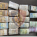 Kamionisti kapet me 200 mijë euro të padeklaruara gjatë tentativës për të hyrë në Shqipëri (Foto-Detaje)