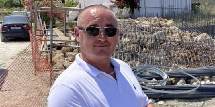 Mister në Rodos: Zhduket ndërtuesi i njohur shqiptar, ditë të vështira për gruan dhe 3 fëmijët e tij