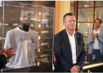 “As për 7 milionë paund nuk e shes”, legjenda gjermane tregon historinë e veçantë me fanellën e Maradonës