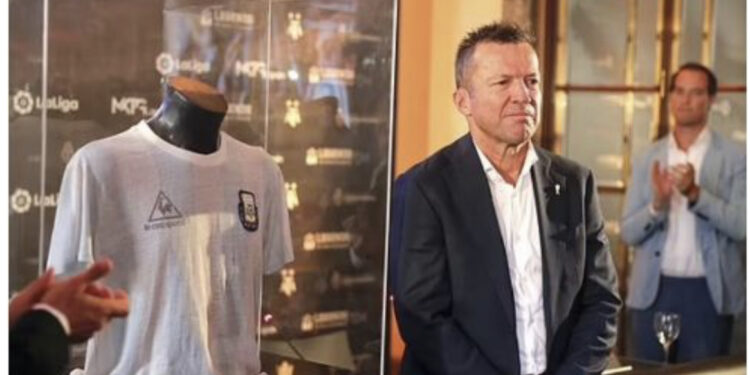 “As për 7 milionë paund nuk e shes”, legjenda gjermane tregon historinë e veçantë me fanellën e Maradonës