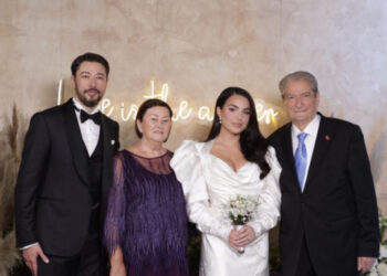 “Zoti bekoftë Shkëlzenin dhe Arminën”, Berisha publikon foton nga dasma: Këtë gëzim dua ta ndaj me ju miq