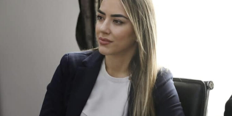 EMRI/ Jep dorëheqje Sekretarja e Përgjithshme e Ministrisë së Brendshme