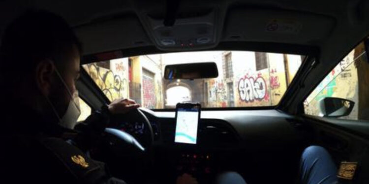 Plagoset me thikë 17-vjeçari shqiptar në Itali