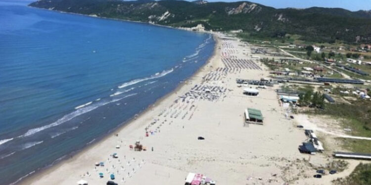 Mbytet një person në plazhin e Zvërnecit në Vlorë