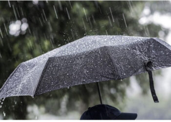 Keni bërë plane? Atëhere hidhini një sy motit, ja zonat ku do të ketë reshje shiu