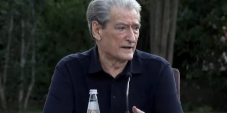 “Edi Rama pyeste ku është Vis Martinaj”, Berisha: Ia tregoj unë se ku është, te vëllai i tij