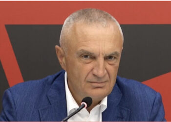 Meta: E dimë të gjithë trimërinë dhe guximin e lepurushit Edi Rama, do t’ia shkulim dhëmbët e korrupsionit