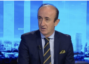 “E dyshimtë!”, deputeti i PD për mbylljen e kolegjit turk “Mehmet Akif”: Shqipëria nuk mund të funksionojë me orekse personale