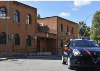 Nëna dhe motra detyronin të miturën të prostituonte në këmbim të parave, arrestohen nga policia