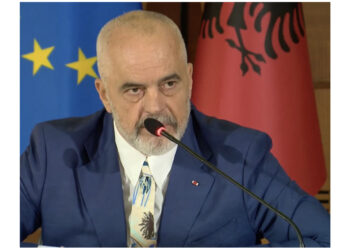 Mbyllja e kolegjit/ U kap mat nga reagimi popullor, Edi Rama flet si çirak i diktatorit Erdogan