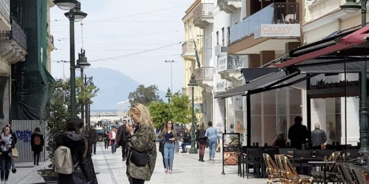 Raporti për emigrantët e ligjshëm në Greqi: 61 % janë shtetas shqiptarë