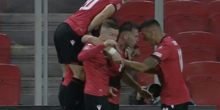 VIDEO/ Mbyllet pjesa e parë, Ermir Lenjani kalon Shqipërinë në avantazh përballë Islandës