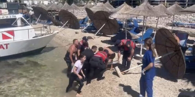 I dashuri i 29-vjeçares dëshmoi tragjedinë, mediat britanike: Si u mbyt turistja në Sarandë