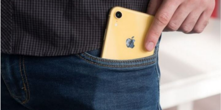 Në këto vende nuk duhet ta mbani asnjëherë telefonin