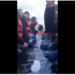 E rëndë/ Shqiptarëve u mbushet gomonja me ujë në mes të detit francez, të dëshpëruar kërkojnë ndihmë në rrjete sociale