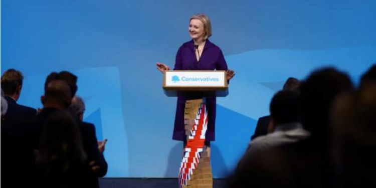 U shpall kryeministrja e re e Britanisë, por Liz Truss nuk kaloi dot “pragun” e votave konservatore
