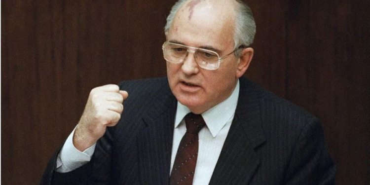 Lamtumira për Gorbaçov, flamujt në Berlin ulen në gjysmështizë të shtunën