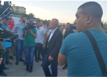 Protesta e Partisë së Lirisë, Meta mbërrin te inceneratori i Tiranës