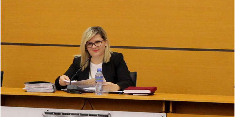 Falsifikime dhe deklarime të rreme, shpallet e pafajshme anëtarja e KPK, Etleda Çiftja