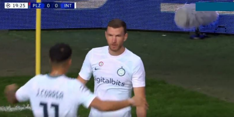 VIDEO/ Zhbllokohet Plzen-Inter, Edin Dzeko gjen rrugën e rrjetës