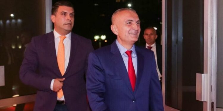 Blushi i përgjigjet ‘Autoritetit të Dosjeve’: Jeni portal shtesë i Ramës e Veliajt! Keni kryer 6 vepra penale…