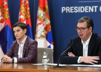 “Serbia e njohu ‘de facto’ Kosovën”- Media kroate: Vuçiç po sakrifikon Bërnabiç, kërkon ta detyrojë të firmosë marrëveshjen përfundimtare