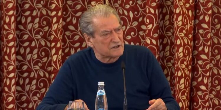 Financimi me 500 mijë $ nga Rusia në kohën e Bashës, reagon Berisha: PD ishte futur në një labirint, si në filmat e mafies