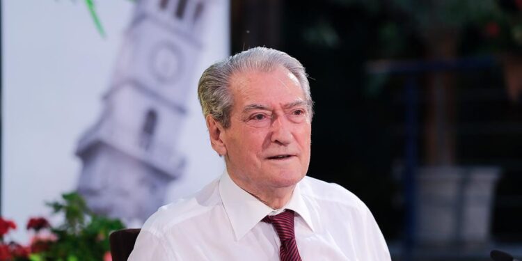 Ndërtimet/ Berisha: Po vërshojnë lumejtë e narko-eurove duke shkatërruar kryeqytetin