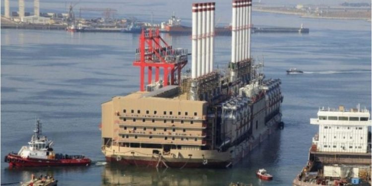 “Do djegin qindra tonë naftë në ditë për prodhimin e energjisë elektrike”, mbërrijnë në Vlorë dy TEC-et lundruese