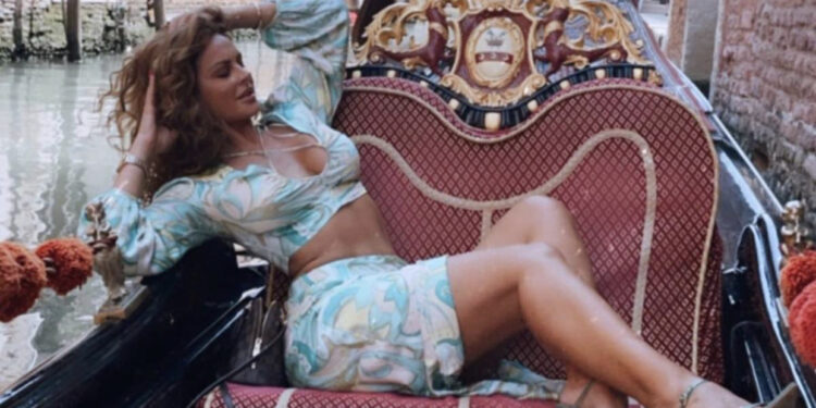 “Më ndryshoi jeta për 30 sekonda”, i publikuan videon intime, e famshmja shqiptare: Dy mundësi kisha