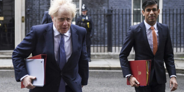 Kryeministri i ri i Britanisë, Rishi Sunak zyrtarisht në garë