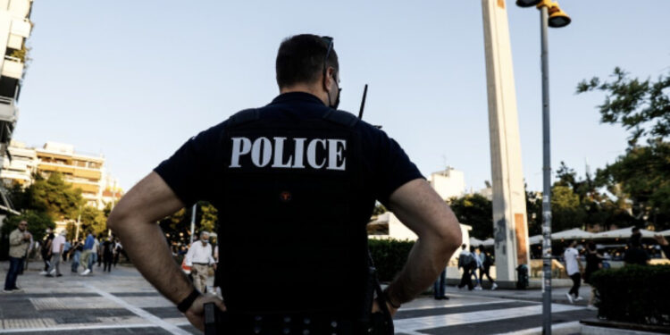 Arrestohet shqiptari me 4 emra në Greqi, i riu kërcënon policin: Do të gjej dhe do të vras, do e paguajë dhe familja jote