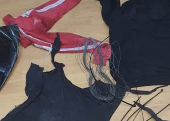 “Skifterët” gati për të grabitur në Kamëz, policia u pret “vrullin”, dy të rinjve u gjendet armë dhe veshje në makinë