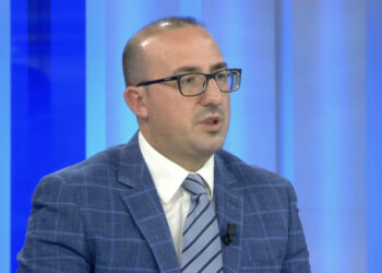 Saimir Korreshi: PD po shkon drejt bashkimit, takimi Bardhi-Paloka pozitiv