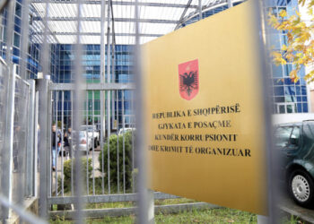 Trafikonin drogë drejt Greqisë, SPAK kërkon 33 vite burg për dy të arrestuarit