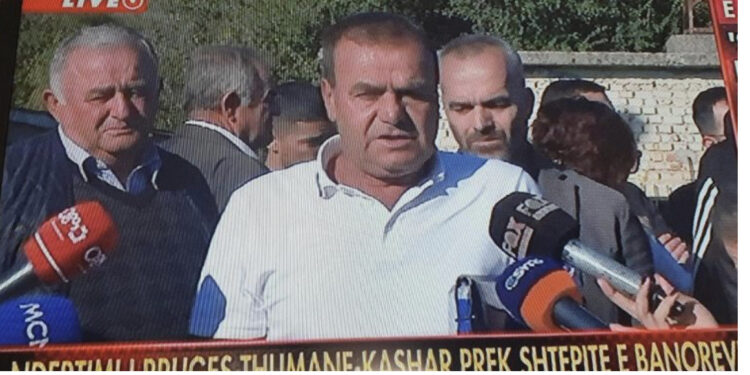 Projekti Thumanë-Kashar/ Banorët e Bërxullës në protestë: Popullit po ia vendosin këmbën në fyt, duam dëmshpërblim me çmimin real