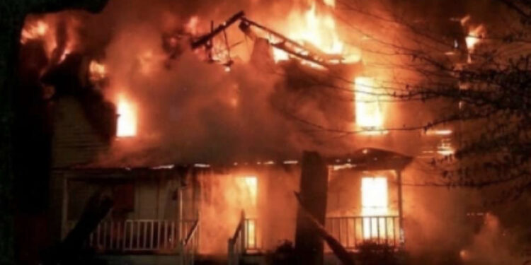 Kishte lënë ndezur sobën me dru, digjet për vdekje i moshuari në Kukës, jetonte vetëm në banesë