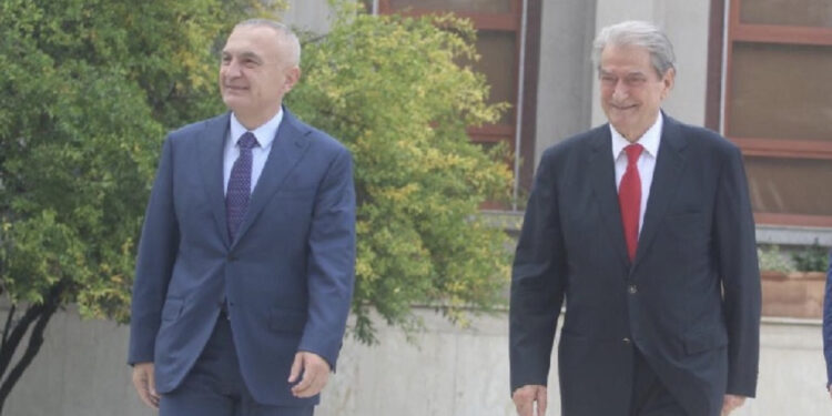 FOTO/ PD dhe Partia e Lirisë bëhen bashkë për zgjedhjet lokale, Meta takon Berishën në selinë blu