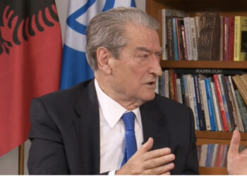 Berisha thirrje qytetarëve: Të gjithë në protestë në mbështetje të pedagogëve