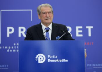 Fluturimet me charter/ Berisha: Në 12 nëntor do i japim Ramës vendin e merituar