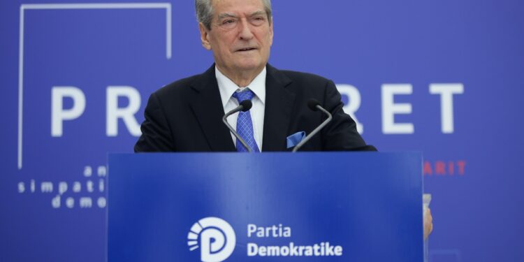 Fluturimet me charter/ Berisha: Në 12 nëntor do i japim Ramës vendin e merituar