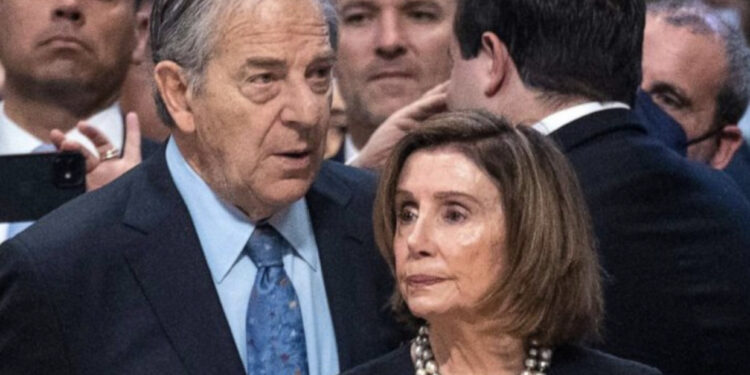 Sulmoi bashkëshortin e Nancy Pelosit, autori është një mbështetës i teorive konspirative për vaksinat