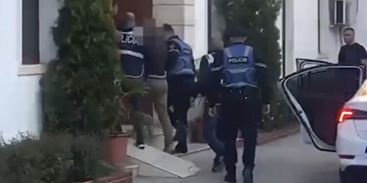 EMRI/ I shpallur në kërkim për trafikim droge, arrestohet pas 4 vitesh 30-vjeçari në Tiranë