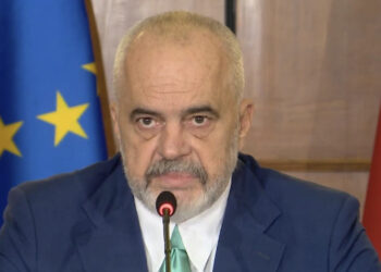 Ia kanë bërë 8me2/ Protesta e pedagogëve, Rama takime me rektorët e universiteteve publike dhe jopublike