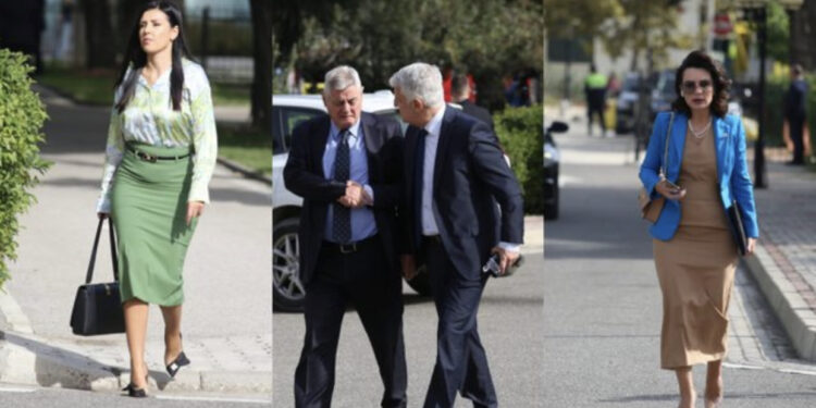 Parada me ngjyrat e vjeshtës/ Si u veshën ministra e deputetë, bluja e Grida Dumës merr vëmendjen