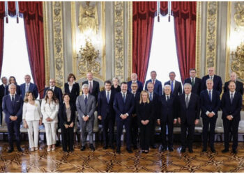 VIDEO/ Incidenti i Salvinit gjatë betimit të qeverisë Meloni bën xhiron e rrjetit