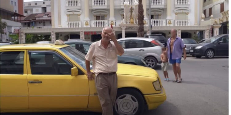 VIDEO/ Pasioni i shqiptarëve për “Benzin”, DW sjell historinë e taksistit shqiptar që u bë viral në Gjermani: Ka bërë 1.5 mln kilometra