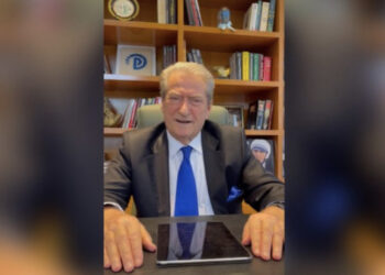 VIDEO/ Berisha nuk i shpëton trendit: Nga sot më gjeni në Tik Tok, teknologjinë e kam pasion