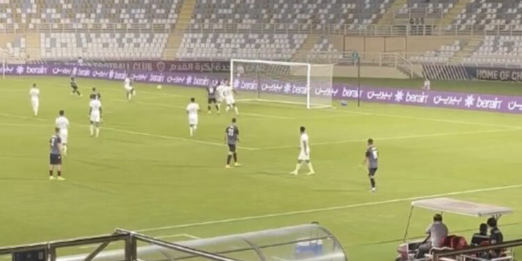 VIDEO/ Shqipëria “paqe” me arabët, kuqezinjtë “hatërmbetje” me arbitrin