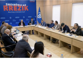 ‘Aksioni politik i PD’, Berisha mbledhje me Drejtuesit e Grupeve të Punës